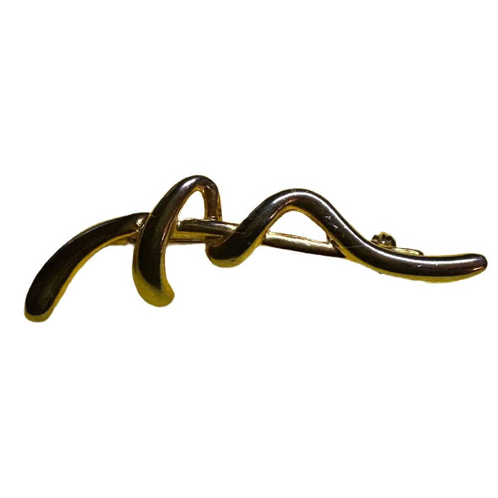 Elegant Gold tone Brooch